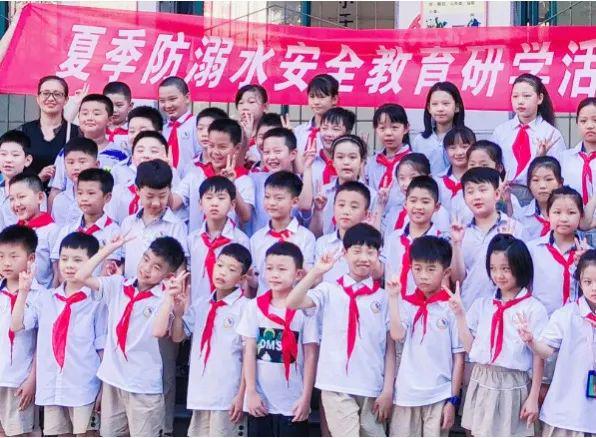 仁爱至美 朴实无华--信阳市第三小学刘艳华老师