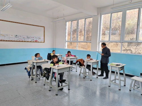 云南省禄劝彝族苗族自治县大山深处的大目厂小学掠影