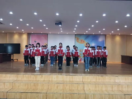 固镇县王庄仁爱中心小学举行“传承中华文化，践行核心价值观”经典诵读比赛